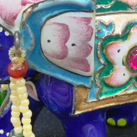 Vintage Hand Painted Meenakari Elephant Figurine With Beaded Accents 4"x3" - Picture 15 of 16